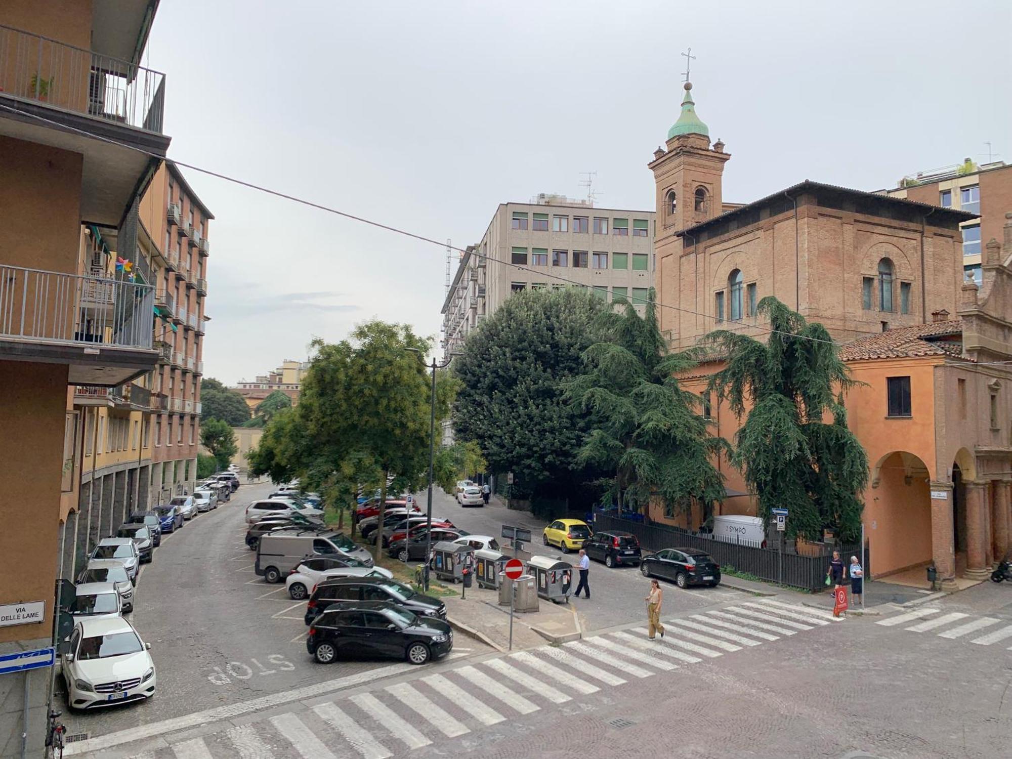 Porta Lame Apartment Bologna Exterior photo